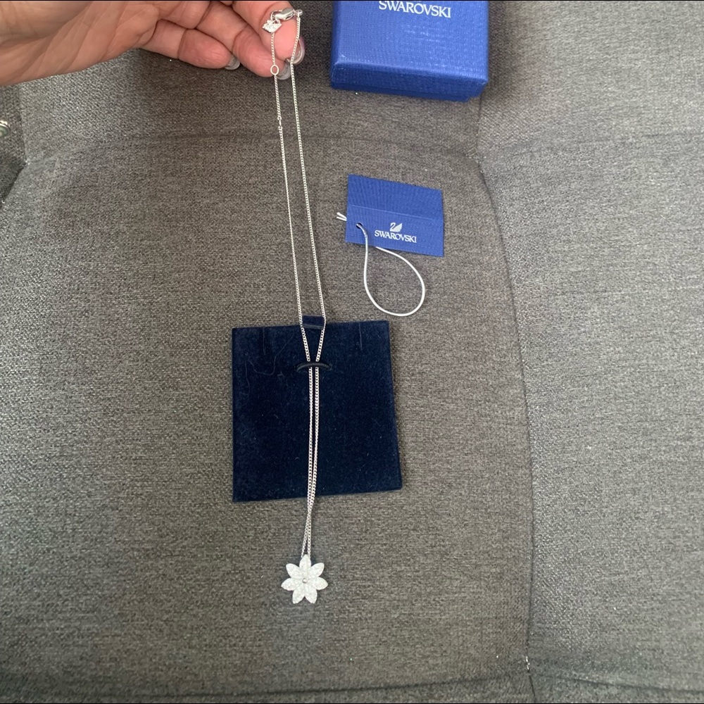 Swarovski Flower Liddy Necklace